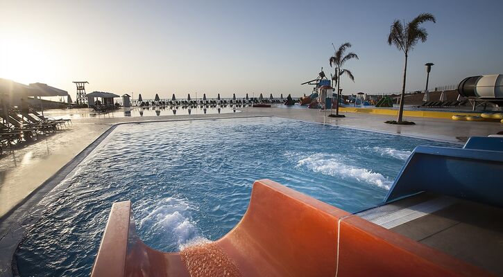 Elexus Hotel Resort