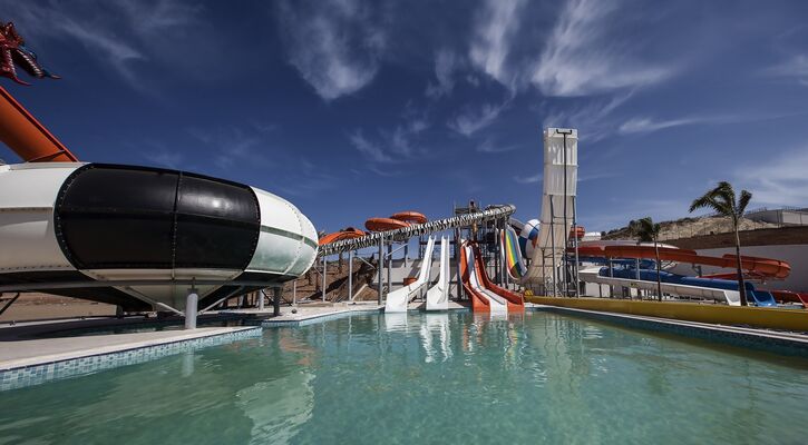 Elexus Hotel Resort
