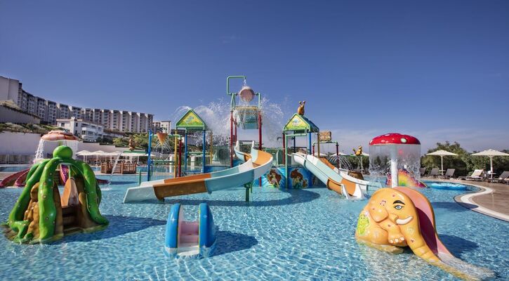 Elexus Hotel Resort