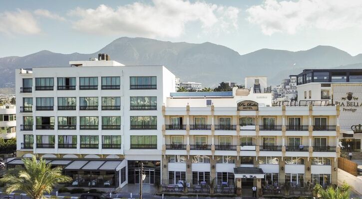 Pia Bella Hotel