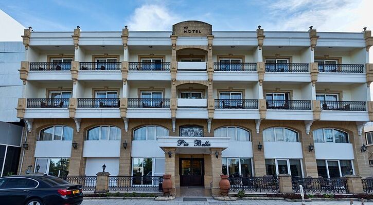 Pia Bella Hotel