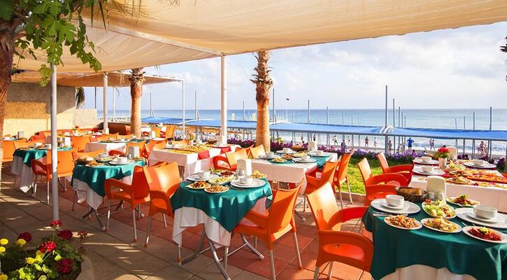 Concordia Celes Hotel
