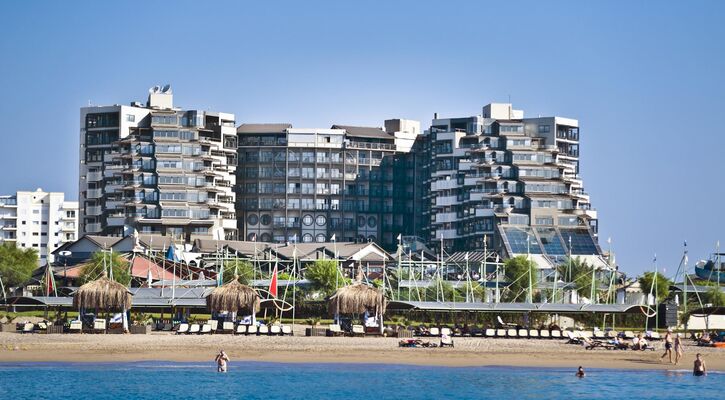 Limak Lara Deluxe Hotel