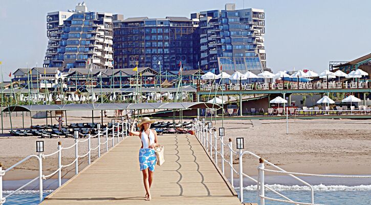 Limak Lara Deluxe Hotel