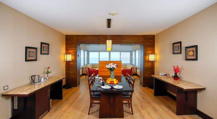 Limak Lara Deluxe Hotel