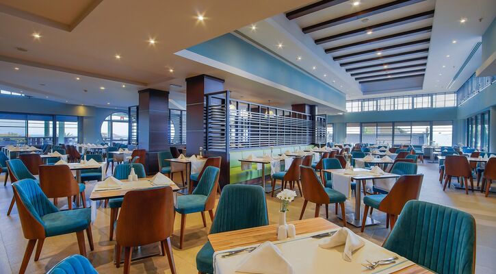 Limak Lara Deluxe Hotel