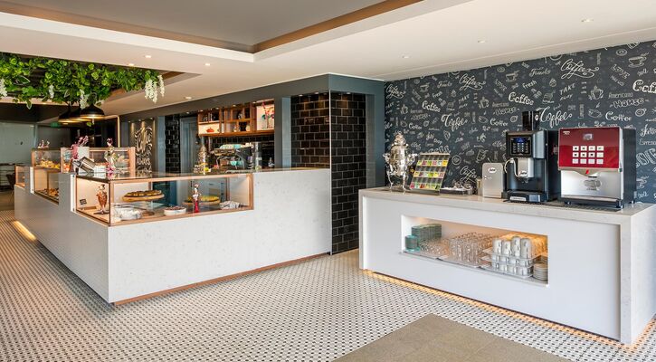 Limak Lara Deluxe Hotel