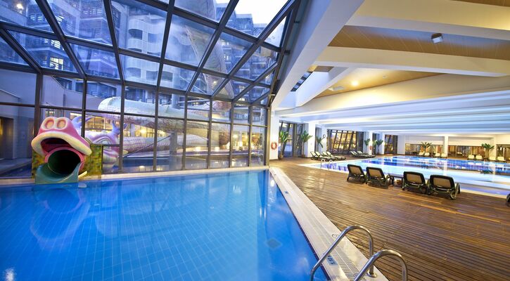 Limak Lara Deluxe Hotel