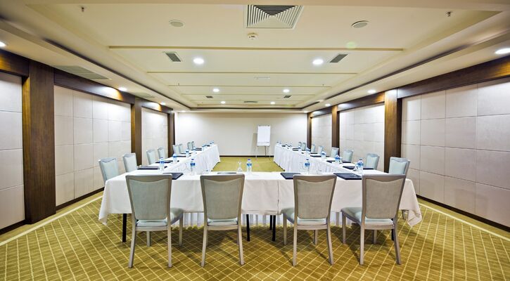 Limak Lara Deluxe Hotel