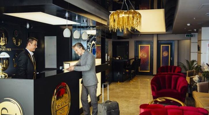 Pasaport Pier Hotel