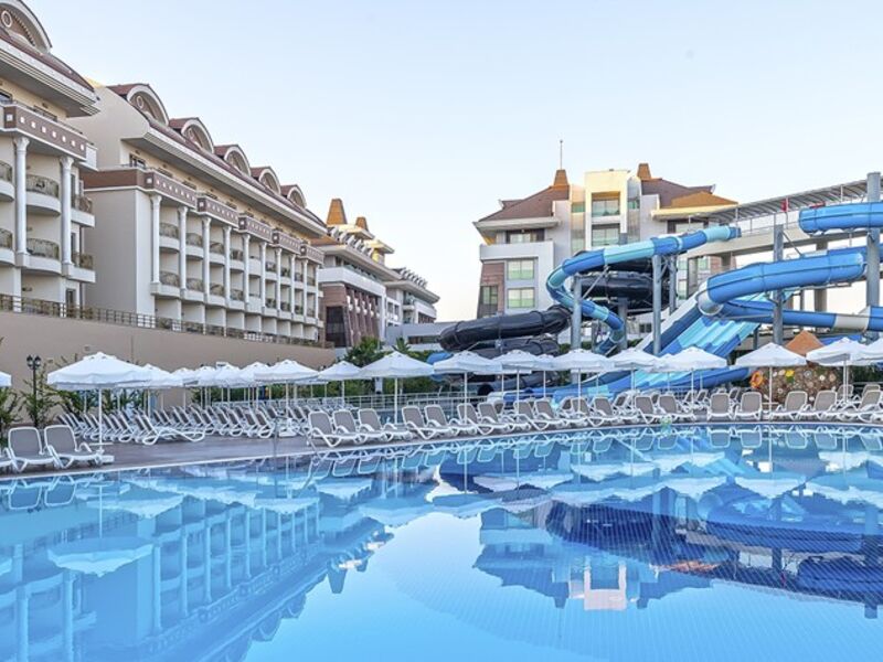 Kirman Belazur Resort & Spa