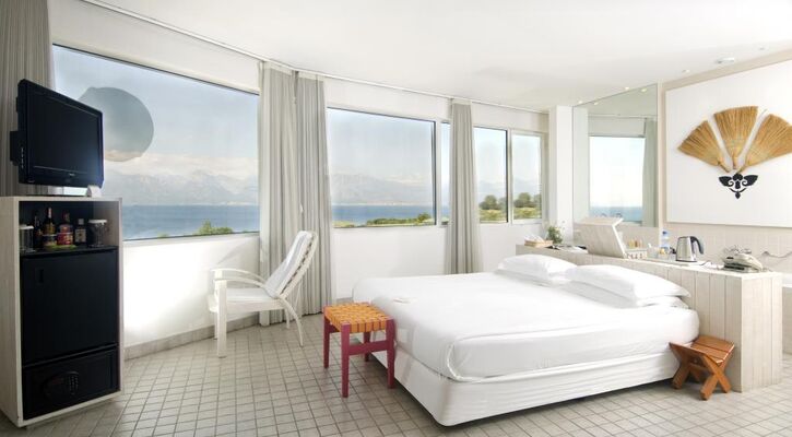 The Marmara Hotel