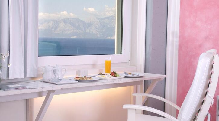 The Marmara Hotel