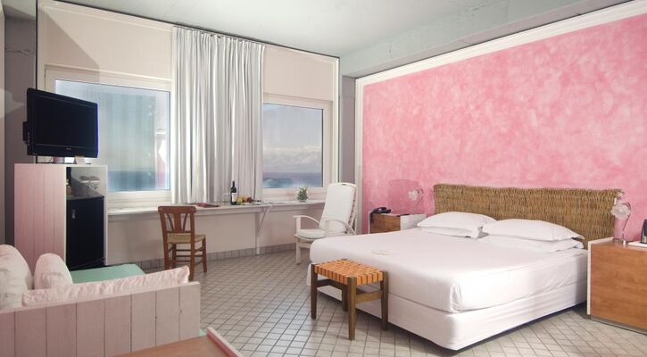 The Marmara Hotel