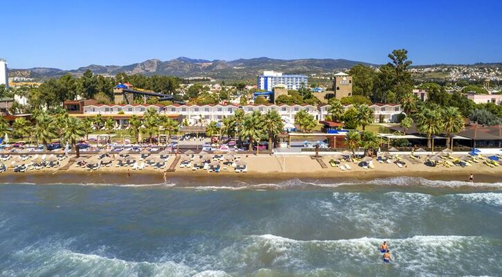 Risus Beach Resort Hotel