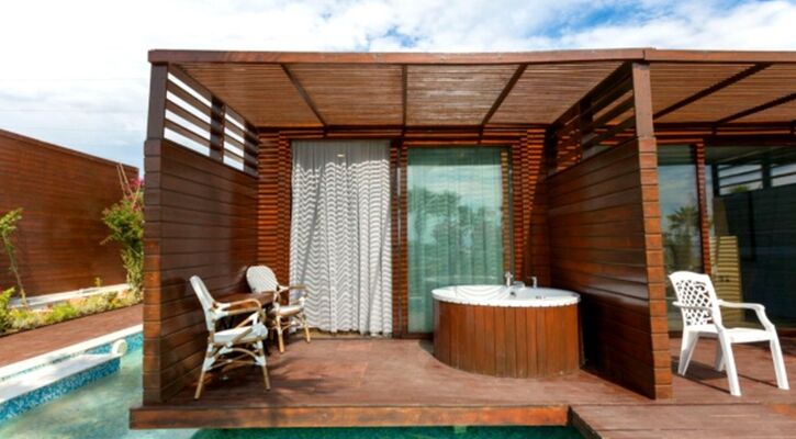 Risus Beach Resort Hotel