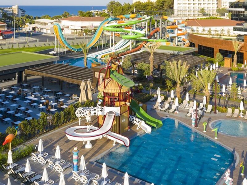 Kirman Calyptus Resort & Spa