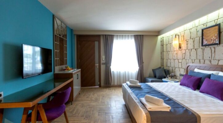 Risus Beach Resort Hotel