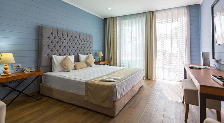 Risus Beach Resort Hotel