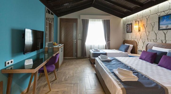 Risus Beach Resort Hotel