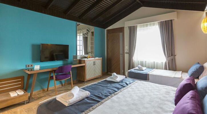Risus Beach Resort Hotel