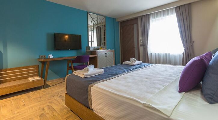 Risus Beach Resort Hotel