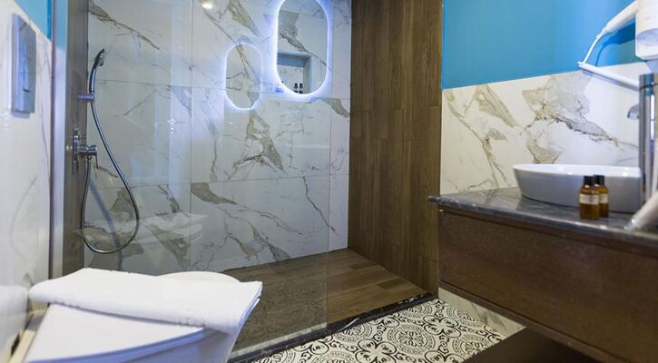 Risus Beach Resort Hotel