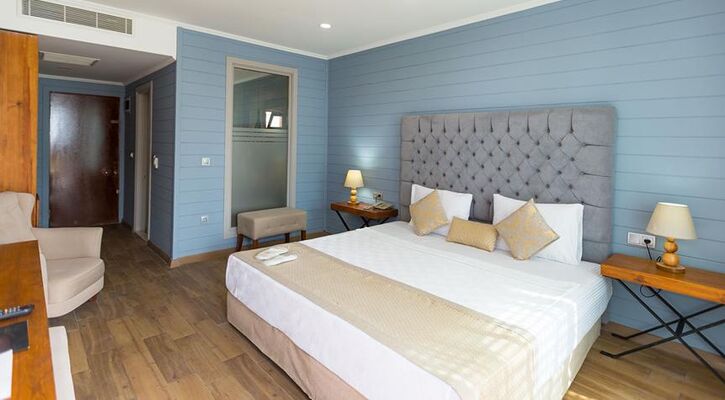 Risus Beach Resort Hotel