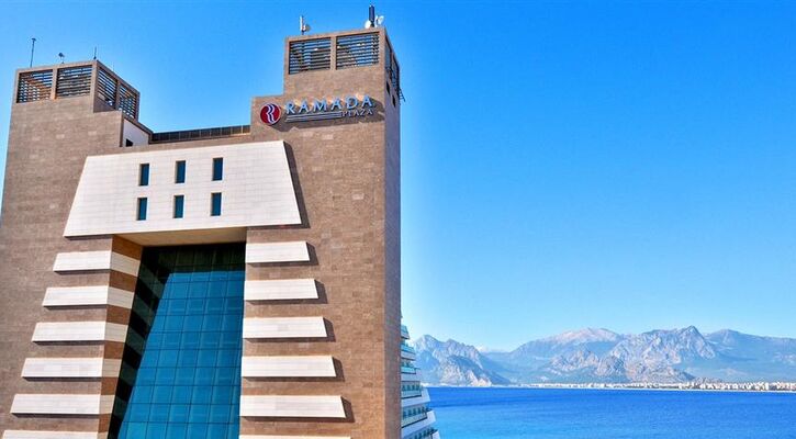 Ramada Plaza By Wyndham