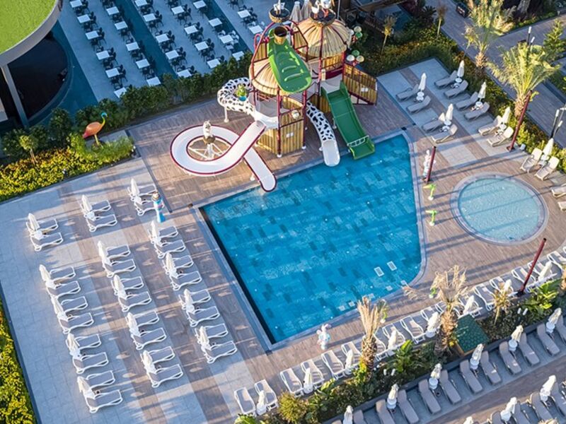 Kirman Calyptus Resort & Spa