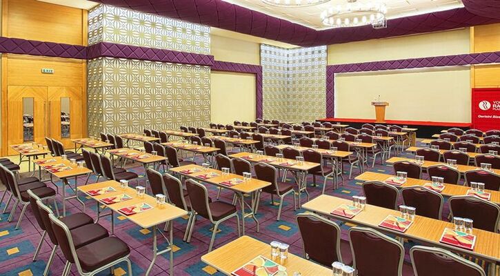 Ramada Plaza By Wyndham