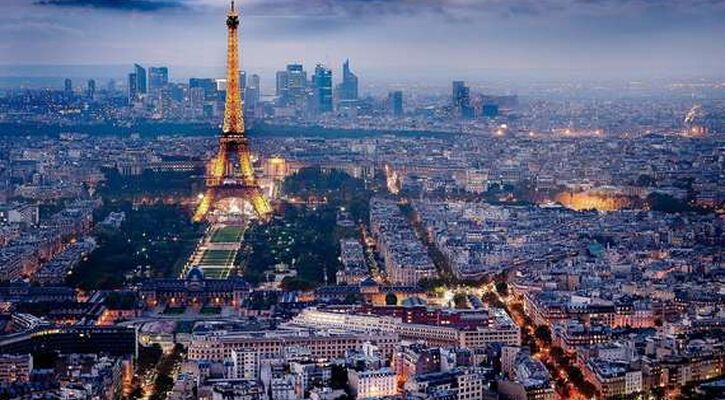 Masallar Şehrinde Paris & Disneyland Turu