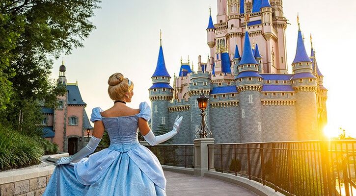 Masallar Şehrinde Paris & Disneyland Turu